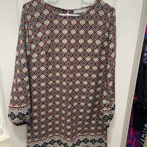 Addie Neckline Geometric Print Shift Dress